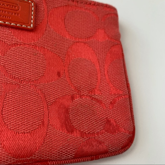 Coach Red Corner Zip Wristlet Small Travel - Picture 6 of 6
